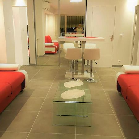 Superbe 3P 2Chambres, 2Terrasses Cannes Centre-Ville, 4 Min A Pied De La Croisette Sas-Meredith Loc المظهر الخارجي الصورة