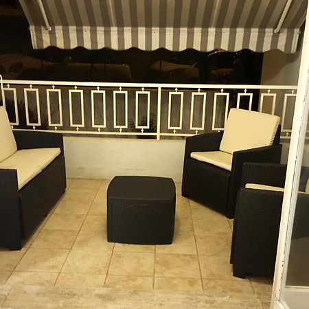 Superbe 3P 2Chambres, 2Terrasses Cannes Centre-Ville, 4 Min A Pied De La Croisette Sas-Meredith Loc المظهر الخارجي الصورة