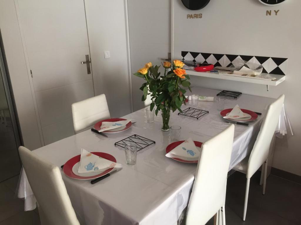Superbe 3P 2Chambres, 2Terrasses Cannes Centre-Ville, 4 Min A Pied De La Croisette Sas-Meredith Loc المظهر الخارجي الصورة