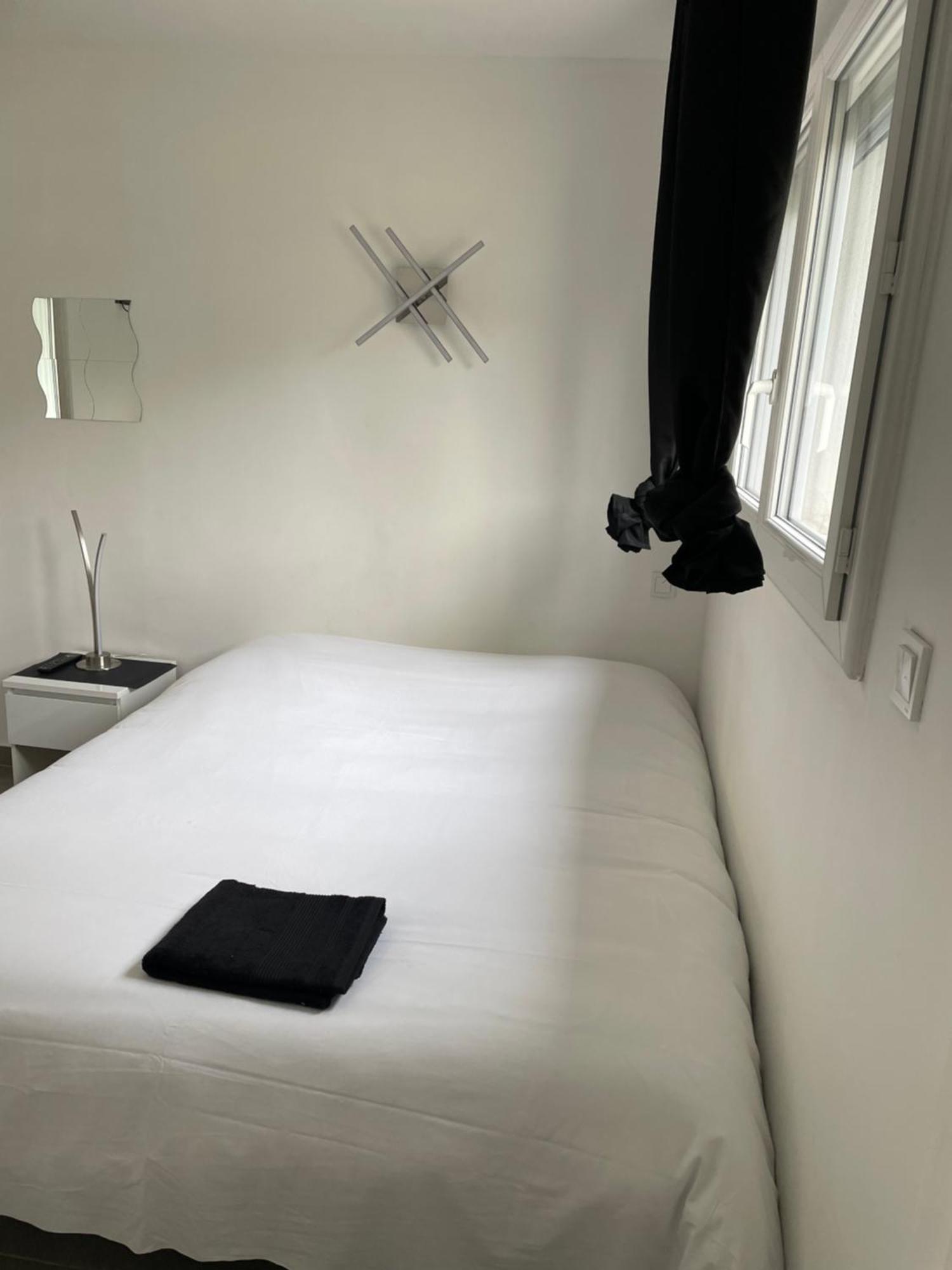 Superbe 3P 2Chambres, 2Terrasses Cannes Centre-Ville, 4 Min A Pied De La Croisette Sas-Meredith Loc المظهر الخارجي الصورة